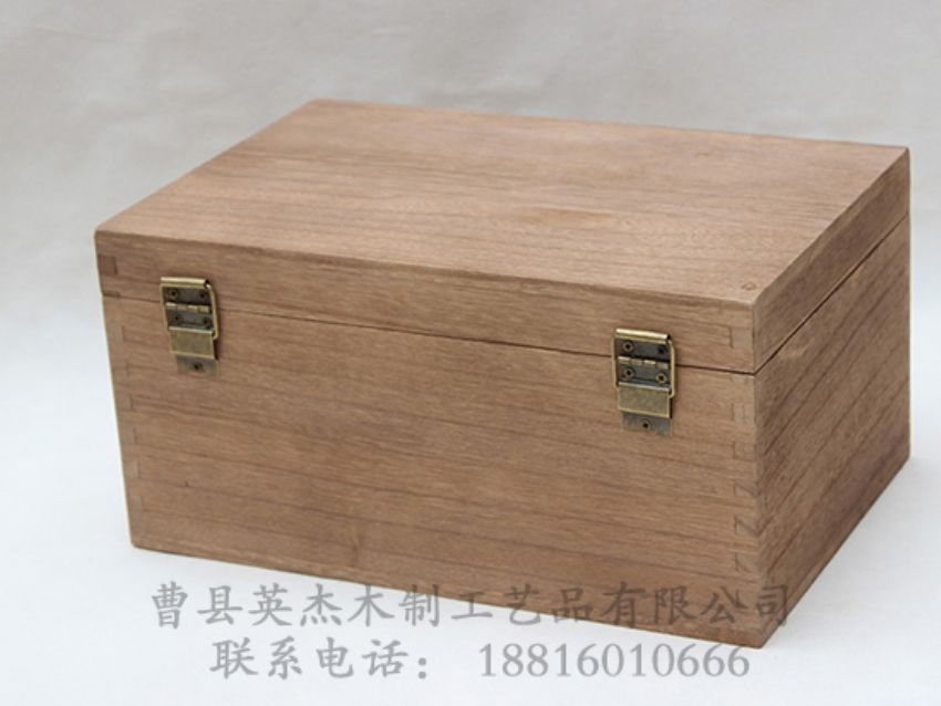 點(diǎn)擊查看詳細(xì)信息<br>標(biāo)題：復(fù)古松木盒 閱讀次數(shù)：1169