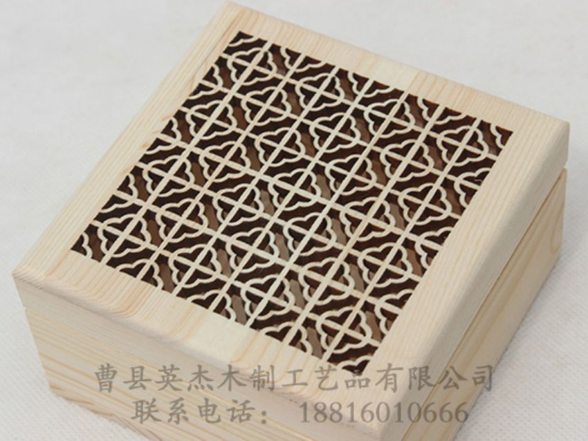 點(diǎn)擊查看詳細(xì)信息<br>標(biāo)題：鏤空雕刻松木盒 閱讀次數(shù)：1089
