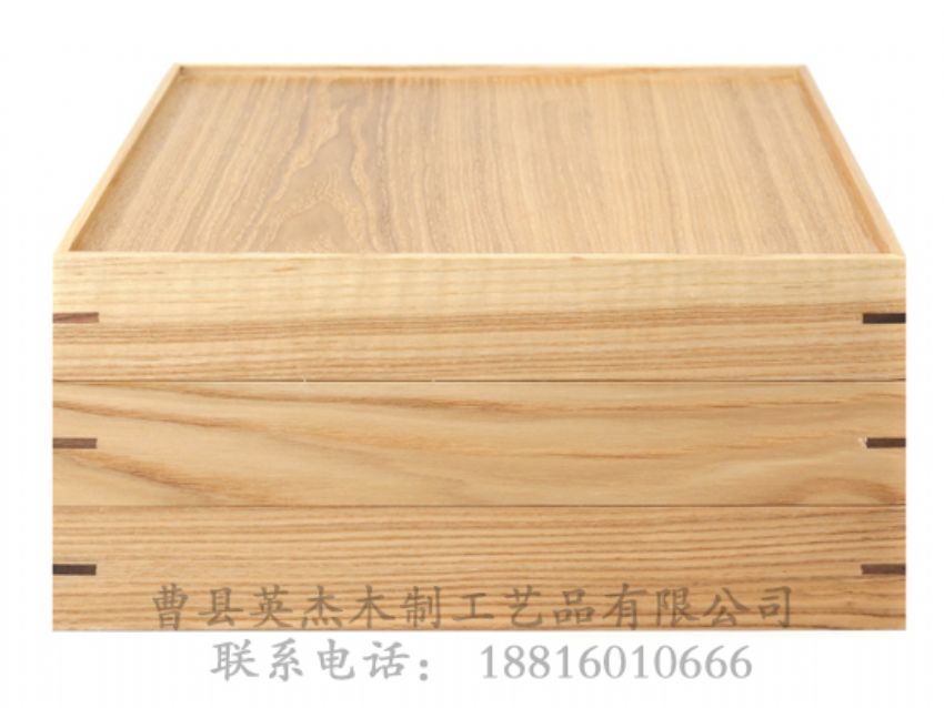 點(diǎn)擊查看詳細(xì)信息<br>標(biāo)題：木制高檔儲(chǔ)物盒 閱讀次數(shù)：1133