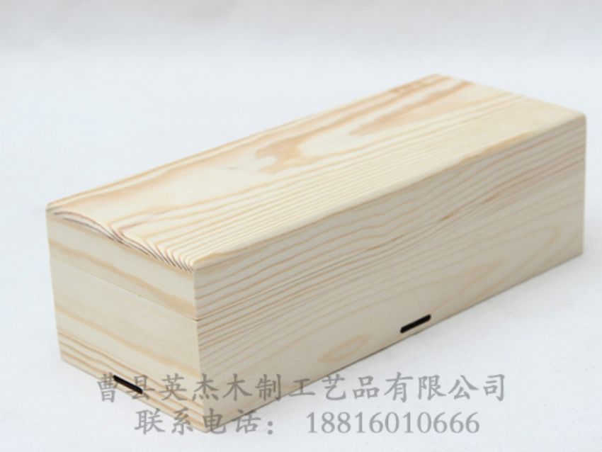 點(diǎn)擊查看詳細(xì)信息<br>標(biāo)題：松木禮品盒可用繩子捆蝴蝶結(jié) 閱讀次數(shù)：1116