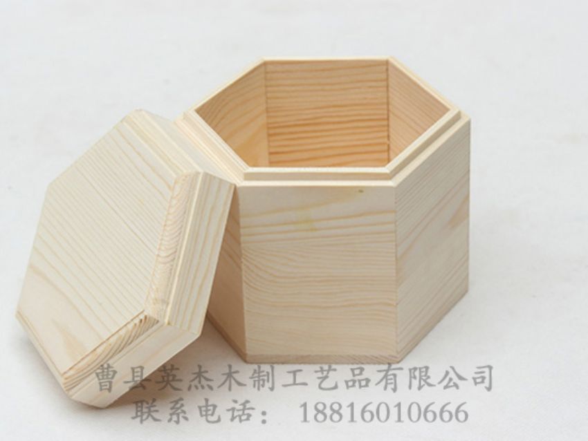 點(diǎn)擊查看詳細(xì)信息<br>標(biāo)題：松木六角木盒 閱讀次數(shù)：1093