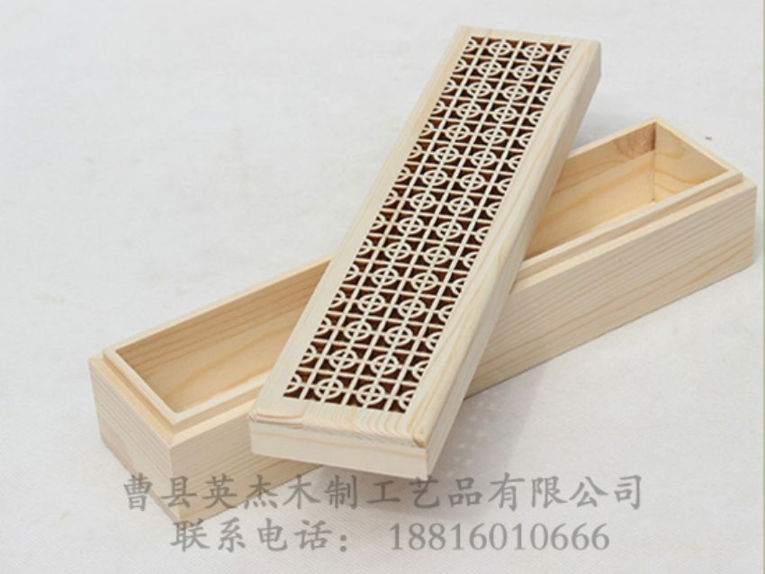 點擊查看詳細信息<br>標題：松木鏤空高檔木盒 閱讀次數(shù)：1478