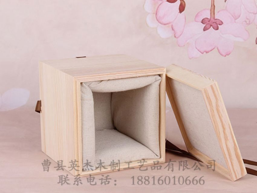 點擊查看詳細信息<br>標題：木制茶葉盒方盒 閱讀次數(shù)：1120