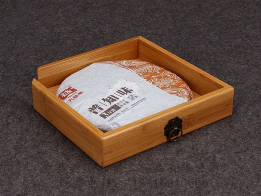 點(diǎn)擊查看詳細(xì)信息<br>標(biāo)題：竹木茶葉盒 閱讀次數(shù)：1039