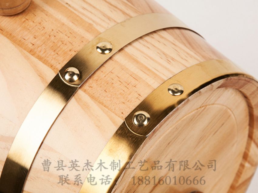 點(diǎn)擊查看詳細(xì)信息<br>標(biāo)題：木制酒桶 閱讀次數(shù)：1095