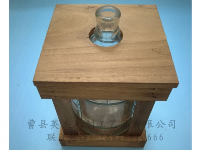 點(diǎn)擊查看詳細(xì)信息<br>標(biāo)題：木制底座  木制杯蓋 閱讀次數(shù)：944