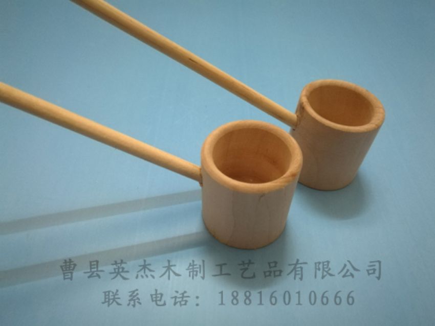 點擊查看詳細信息<br>標題：木制底座  木制杯蓋 閱讀次數(shù)：979