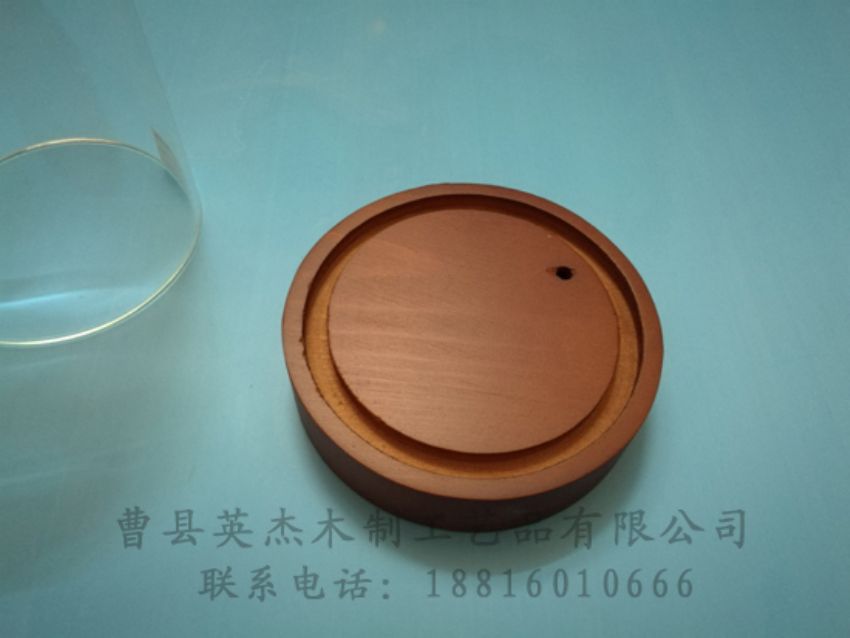 點擊查看詳細信息<br>標題：木制底座  木制杯蓋 閱讀次數(shù)：975