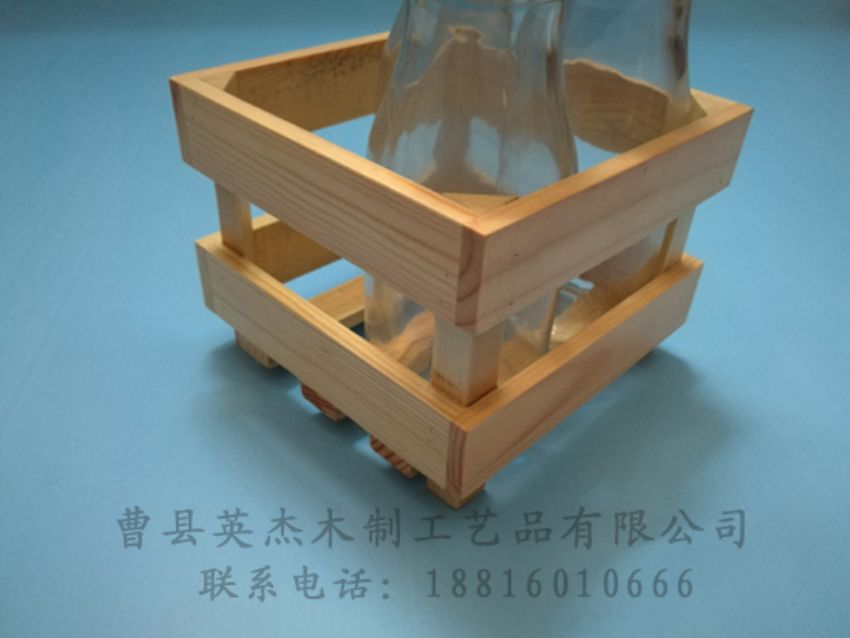 點擊查看詳細信息<br>標題：木制底座  木制杯蓋 閱讀次數(shù)：966
