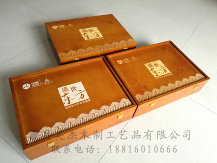 點(diǎn)擊查看詳細(xì)信息<br>標(biāo)題：木制紅酒盒 閱讀次數(shù)：940