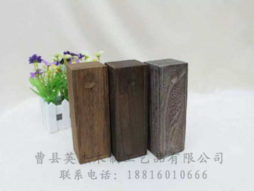 點(diǎn)擊查看詳細(xì)信息<br>標(biāo)題：木制紅酒盒 閱讀次數(shù)：1168