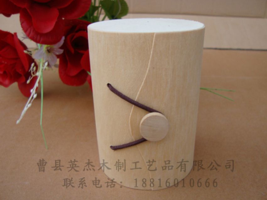 點(diǎn)擊查看詳細(xì)信息<br>標(biāo)題：樺木樹皮盒 閱讀次數(shù)：1647