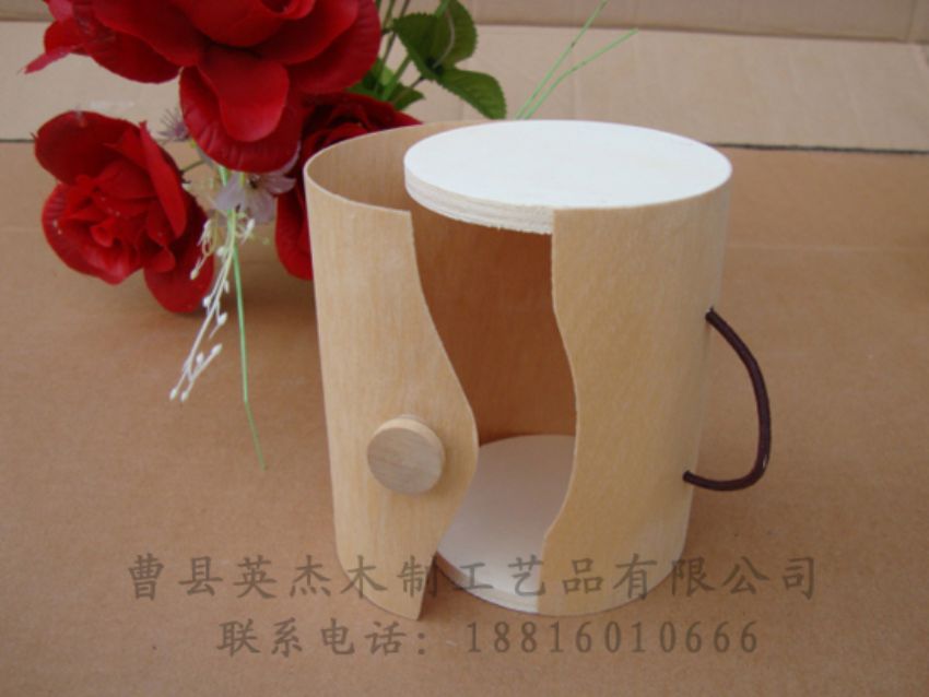 點(diǎn)擊查看詳細(xì)信息<br>標(biāo)題：樺木樹皮盒 閱讀次數(shù)：1577