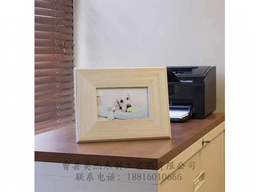 點(diǎn)擊查看詳細(xì)信息<br>標(biāo)題：實(shí)木相框 閱讀次數(shù)：1206