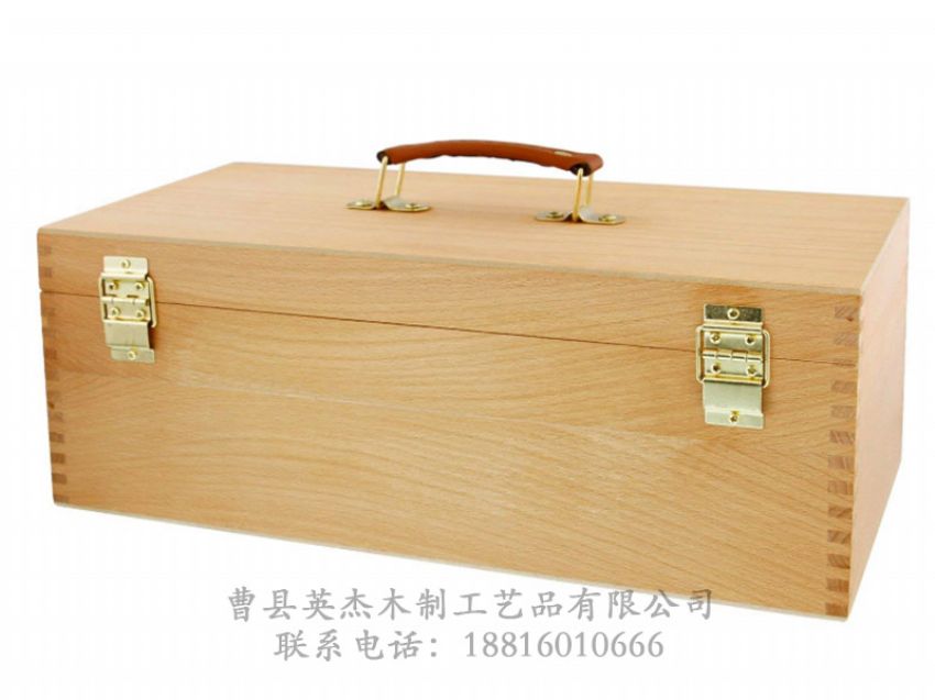 點(diǎn)擊查看詳細(xì)信息<br>標(biāo)題：木制文具包裝盒 閱讀次數(shù)：898
