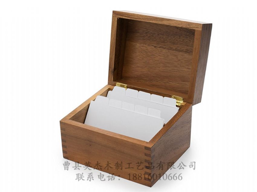 點(diǎn)擊查看詳細(xì)信息<br>標(biāo)題：木制文具包裝盒 閱讀次數(shù)：942