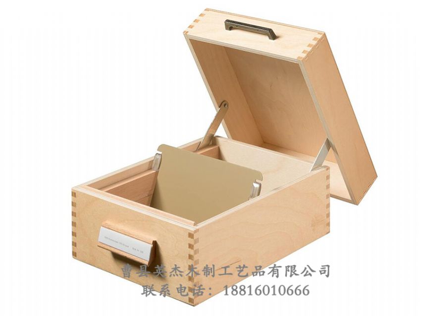 點(diǎn)擊查看詳細(xì)信息<br>標(biāo)題：木制收納盒 閱讀次數(shù)：372