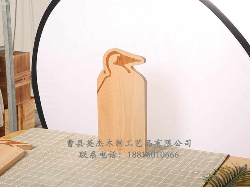 點(diǎn)擊查看詳細(xì)信息<br>標(biāo)題：櫸木菜板 閱讀次數(shù)：825